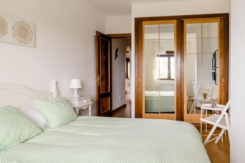Casa De Las Flores - Apartamento Con Jardin Privado Frente A La Playa De Comillas Exteriör bild