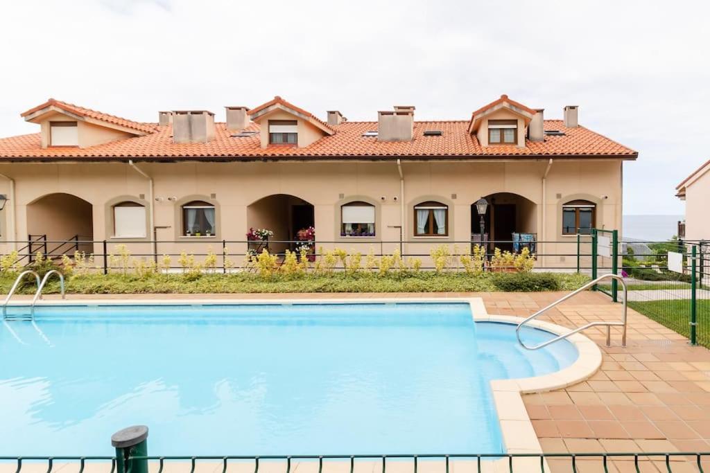 Casa De Las Flores - Apartamento Con Jardin Privado Frente A La Playa De Comillas Exteriör bild