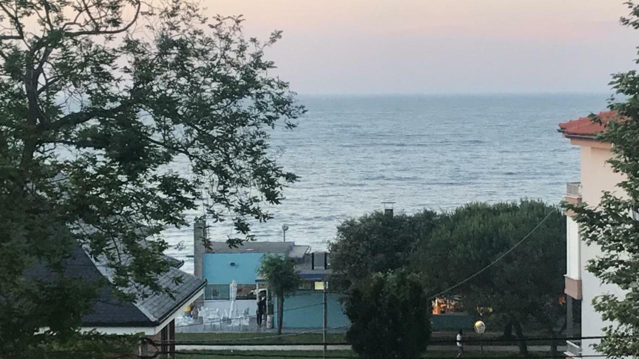 Casa De Las Flores - Apartamento Con Jardin Privado Frente A La Playa De Comillas Exteriör bild