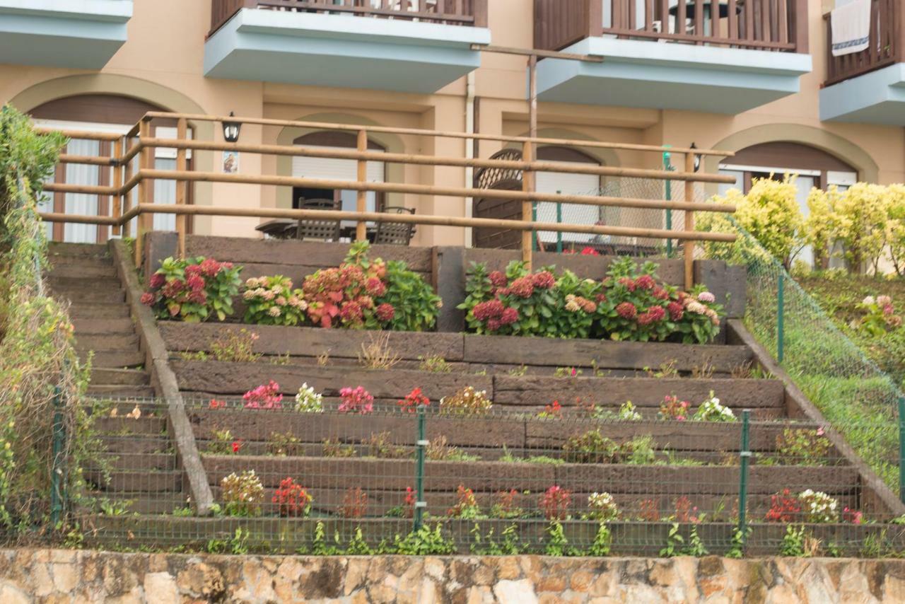 Casa De Las Flores - Apartamento Con Jardin Privado Frente A La Playa De Comillas Exteriör bild