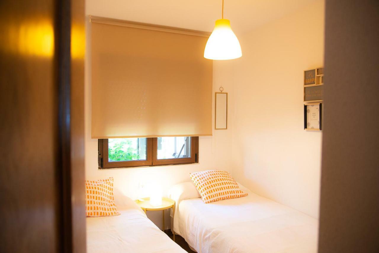 Casa De Las Flores - Apartamento Con Jardin Privado Frente A La Playa De Comillas Exteriör bild